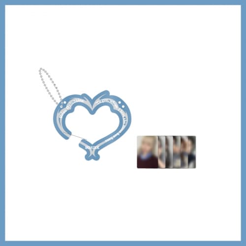 NMIXX_05.ACRYLIC CARABINER_POP-UP STORE [Blue Valentine: inside the heart] OFFICIAL MD