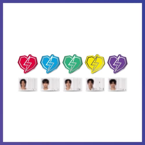 스틸하트클럽_06. 뱃지 & 증명사진 세트_[STEAL HEART CLUB] POP-UP STORE MD